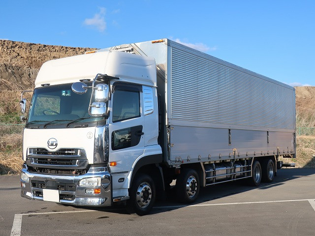 [Vehicles for lease only] 2014 model UD Trucks Quon, large aluminum wing, 4-axle low floor, retractable pick-up, air suspension on all wheels, high roof, retarder, aluminum wheels