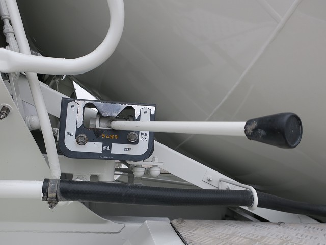 中古トラック 日野コンクリートミキサー車 ＃9