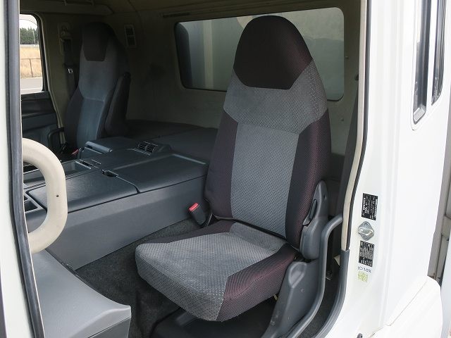 中古トラック 三菱ふそうアルミウィング ＃22