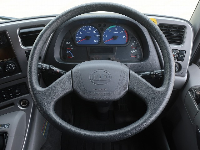 中古トラック UDトラックスアルミウィング ＃16