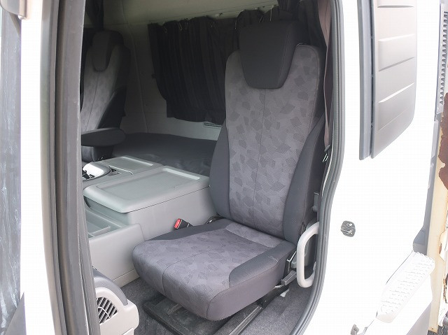 中古トラック UDトラックスアルミウィング ＃22