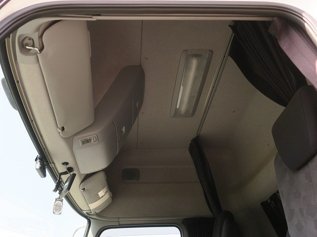 中古トラック UDトラックスアルミウィング ＃24