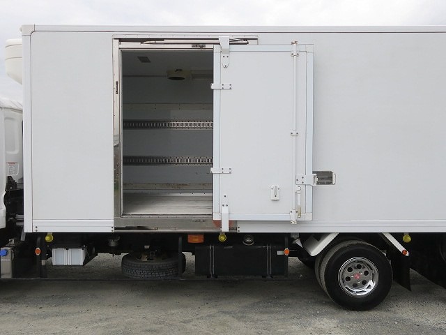 中古トラック UDトラックス冷凍バン #8