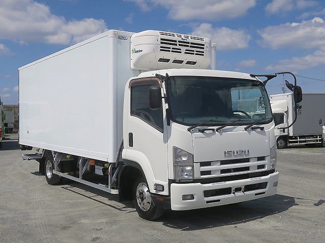 中古トラック いすゞ冷凍バン #2