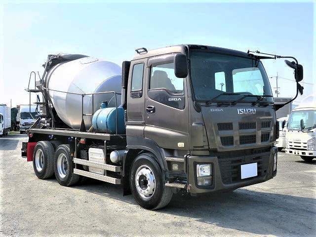 中古トラック いすゞコンクリートミキサー車 #2