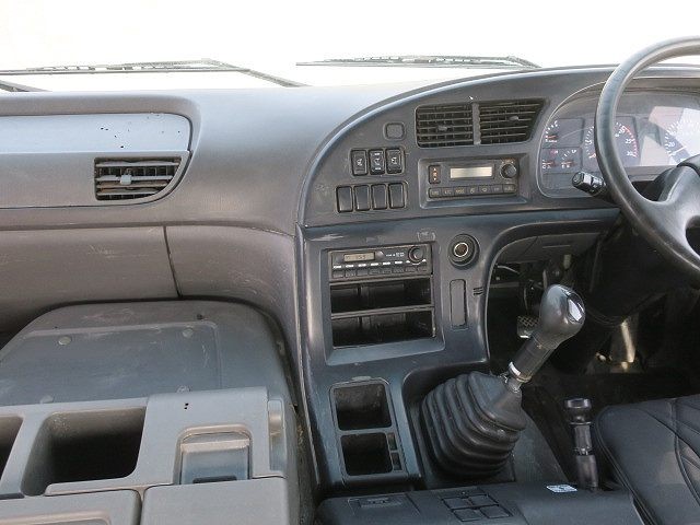 中古トラック いすゞコンクリートミキサー車 #12
