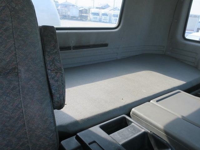中古トラック いすゞコンクリートミキサー車 #23