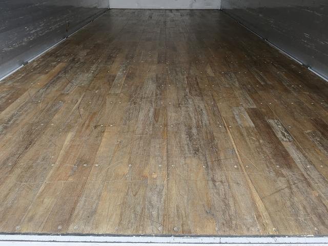 中古トラック UDトラックスアルミウィング ＃6