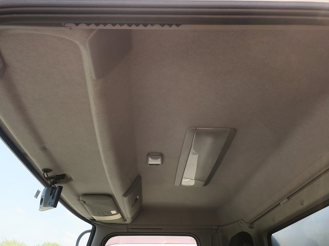 中古トラック UDトラックスアルミバン #24