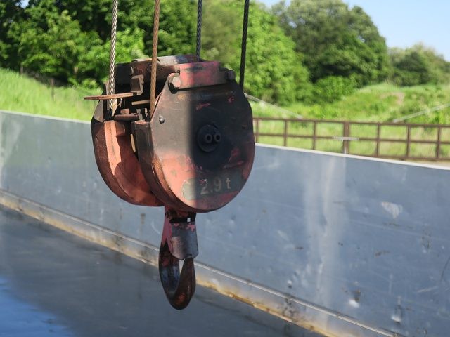 中古トラック 三菱ふそうクレーン付平ボディアルミブロック #9