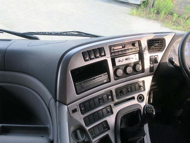 中古トラック UDトラックスコンクリートミキサー車 #15