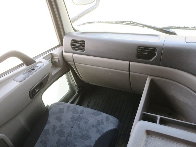 中古トラック UDトラックスコンクリートミキサー車 #17