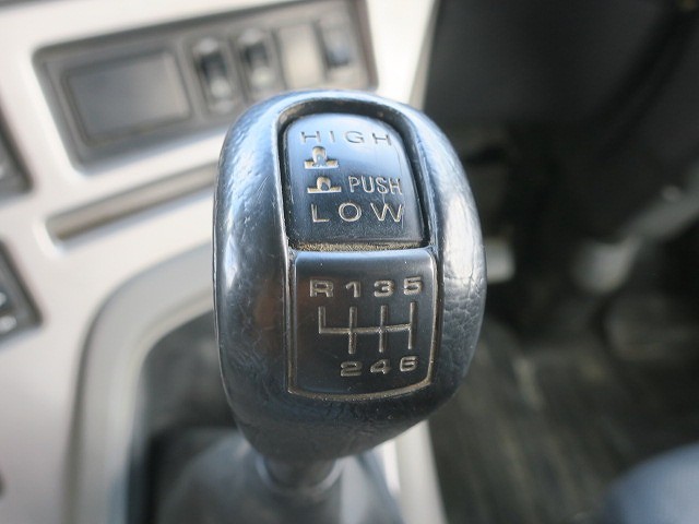 中古トラック UDトラックスコンクリートミキサー車 #20