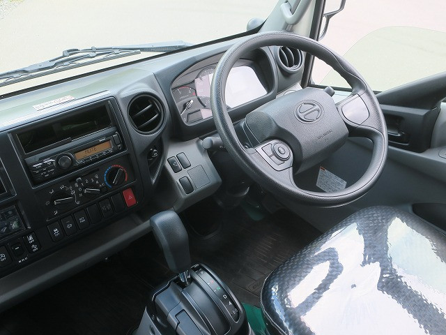 中古トラック 日野冷凍バン ＃16