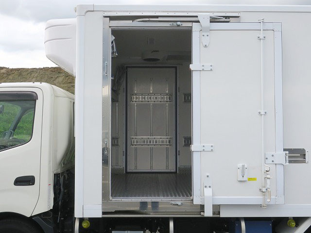 中古トラック 日野冷凍バン ＃8