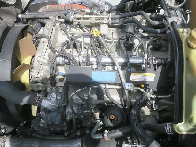 中古トラック 日産平ボディ #11