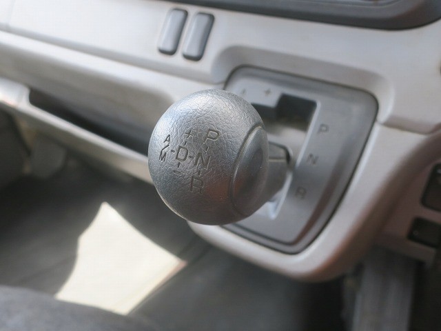 中古トラック 日産平ボディ #18