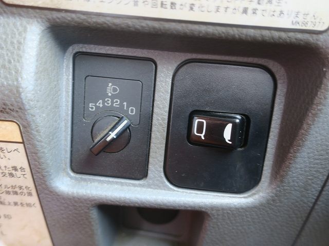 中古トラック 日産平ボディ #21