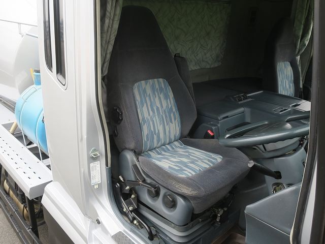 中古トラック 三菱ふそうコンクリートミキサー車 #16