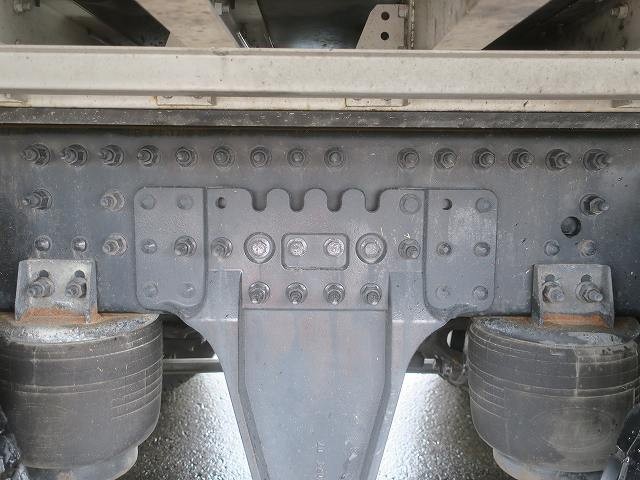 中古トラック UDトラックスアルミウィング #11