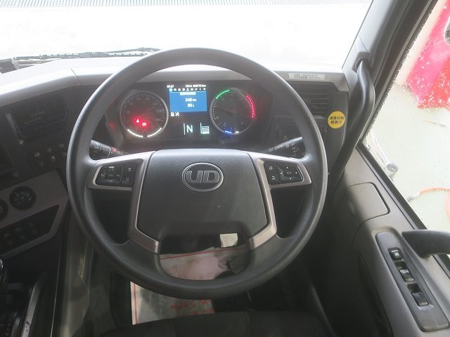 中古トラック UDトラックスアルミウィング #16