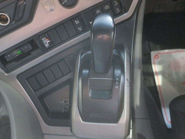 中古トラック UDトラックスアルミウィング #18