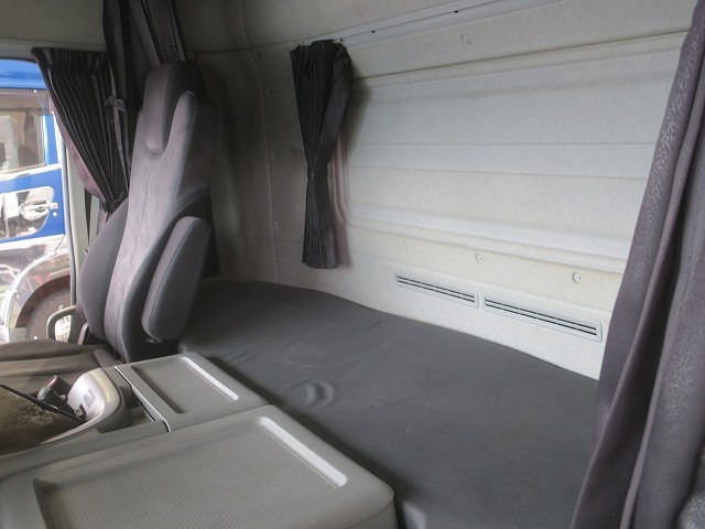 中古トラック UDトラックスアルミウィング #23