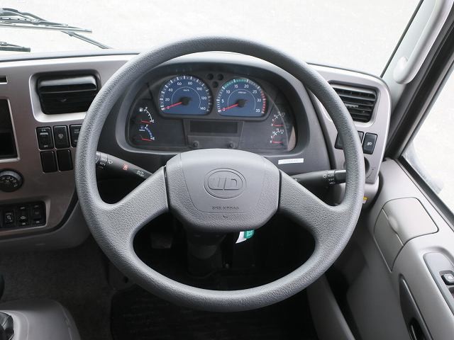 中古トラック UDトラックスアルミウィング ＃16