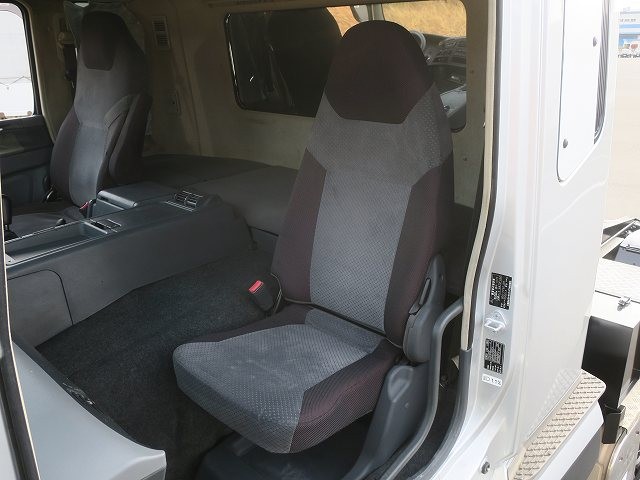 中古トラック 三菱ふそうトラクタヘッド #23