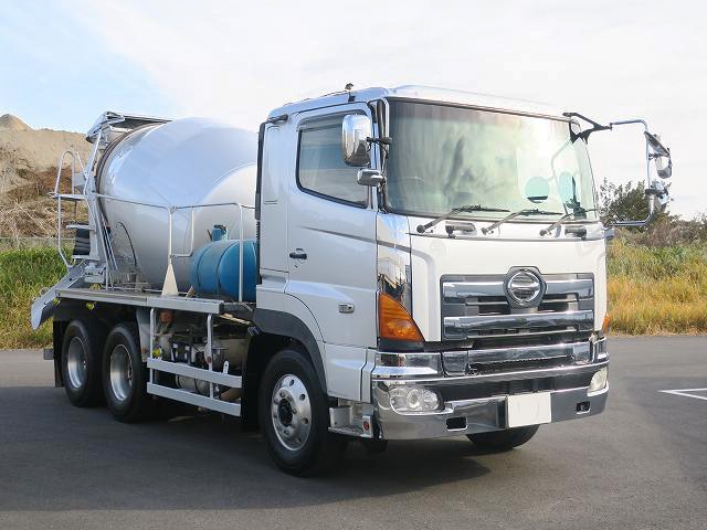中古トラック 日野コンクリートミキサー車 #2