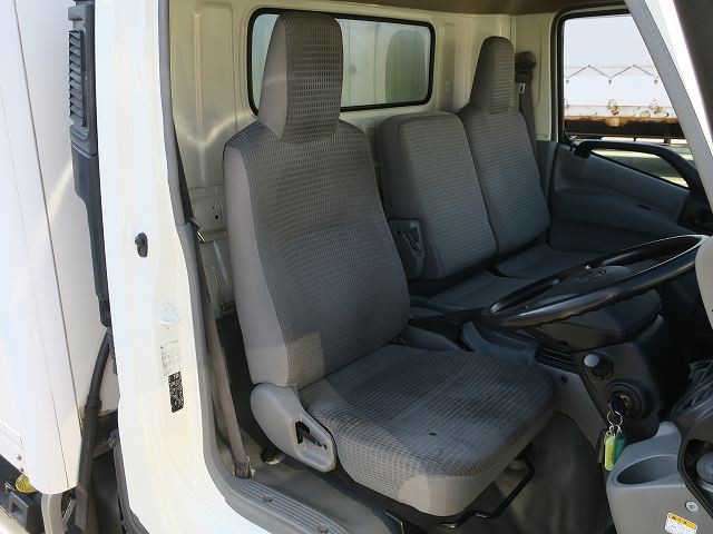 中古トラック 日野冷凍バン ＃16