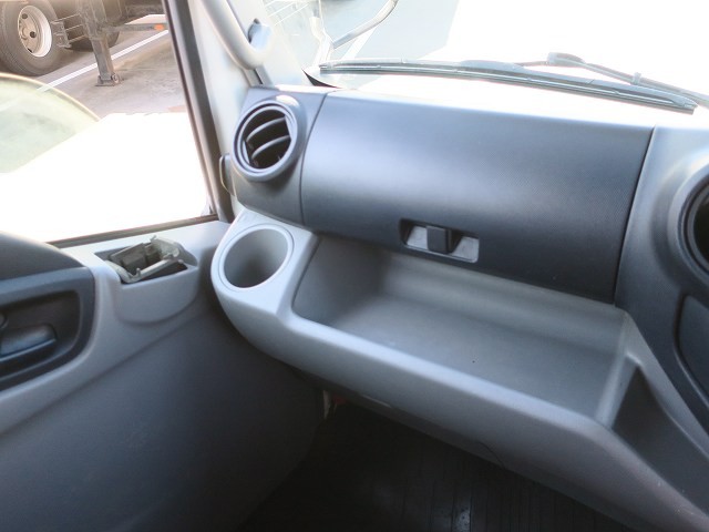 中古トラック 日野冷凍バン #17