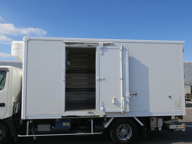 中古トラック 日野冷凍バン ＃8