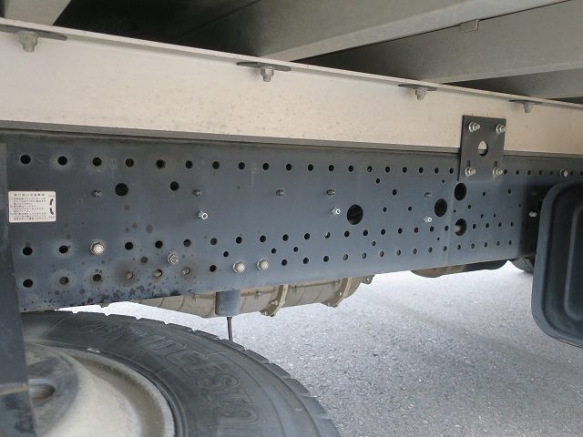 中古トラック いすゞ冷凍バン ＃11