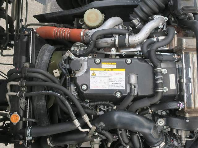 中古トラック いすゞ冷凍バン ＃12