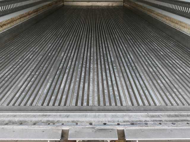 中古トラック いすゞ冷凍バン ＃6