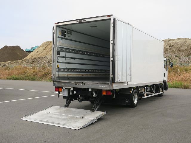 中古トラック いすゞ冷凍バン #8