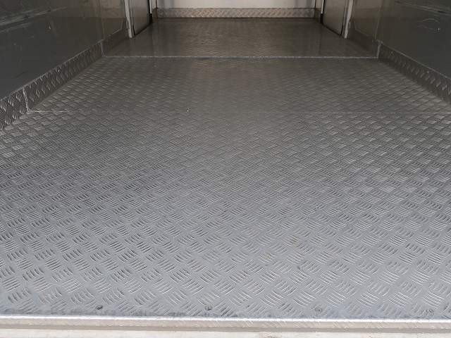 中古トラック いすゞアルミバン ＃6