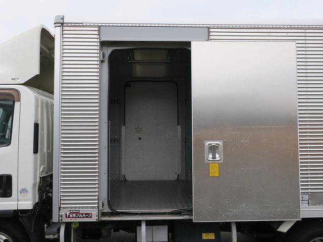 中古トラック いすゞアルミバン ＃7