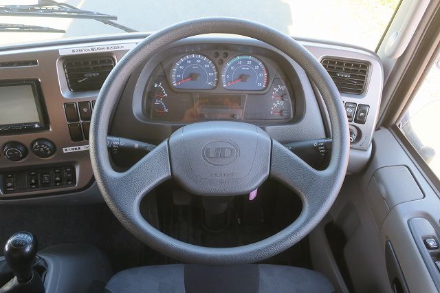 中古トラック UDトラックスアルミウィング ＃15