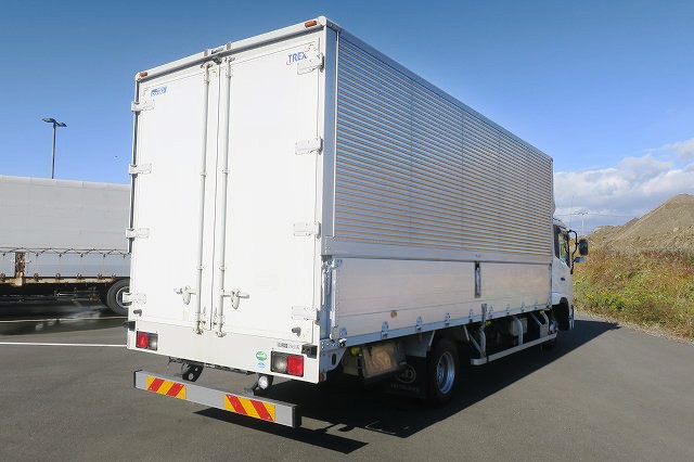 中古トラック UDトラックスアルミウィング ＃3