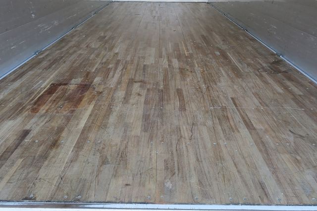 中古トラック UDトラックスアルミウィング ＃6