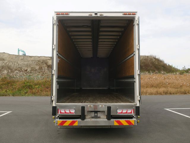 中古トラック UDトラックスアルミウィング ＃5