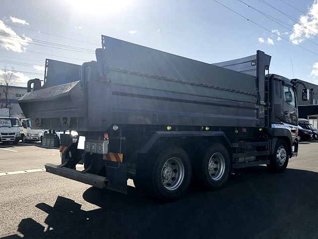 中古トラック 三菱ふそうダンプ ＃3