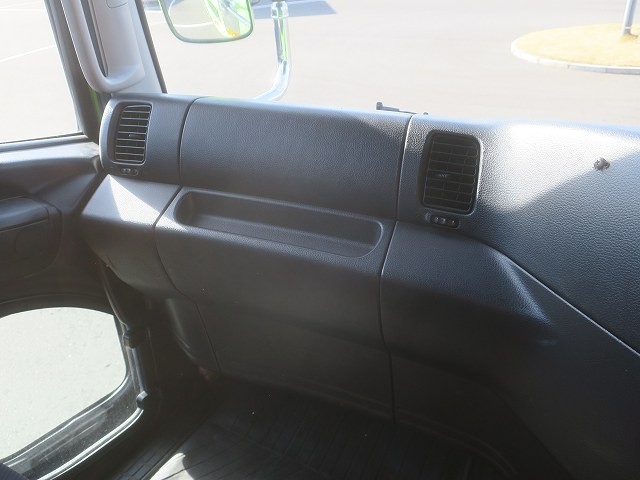 中古トラック 日野トラクタヘッド ＃18