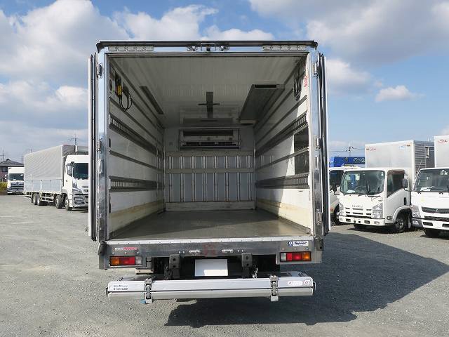 中古トラック 三菱ふそう冷凍バン ＃5