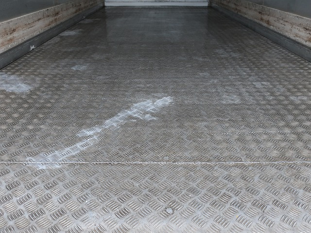 中古トラック いすゞ冷凍ウィング ＃9