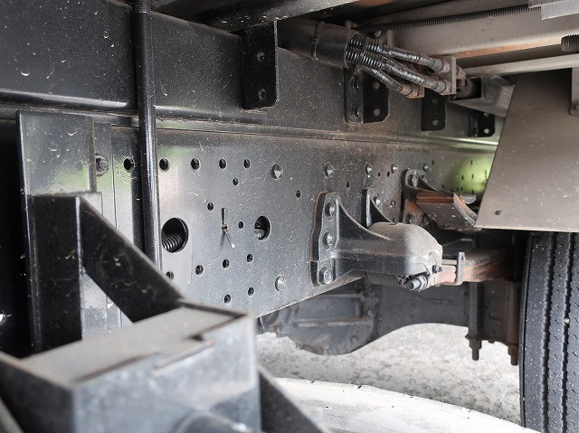 中古トラック いすゞ冷凍ウィング ＃10