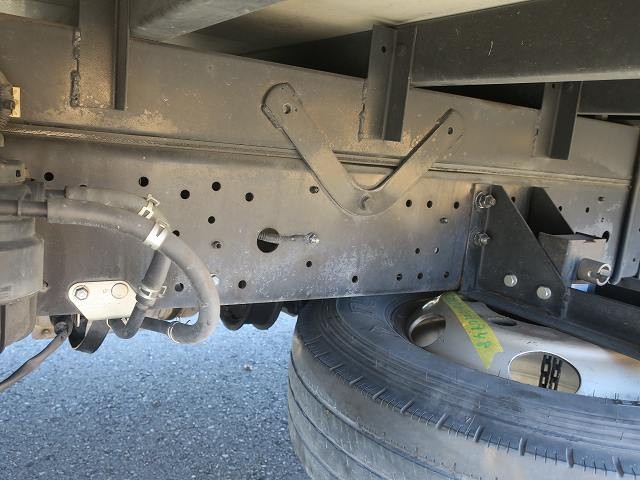 中古トラック 日野 デュトロ 小型冷凍バン