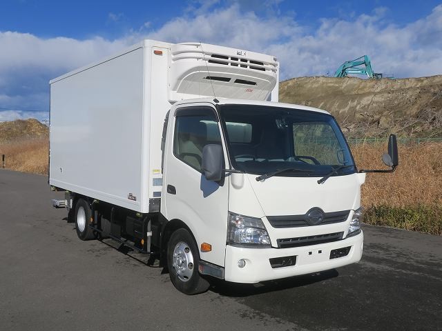 中古トラック 日野 デュトロ 3t冷凍バン